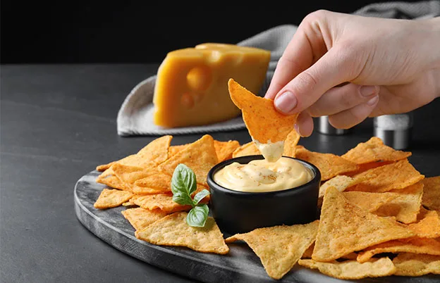 nachos and queso
